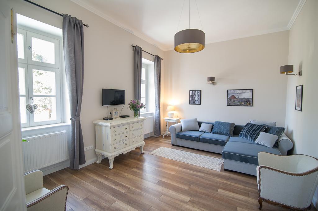 Brody Apartment *